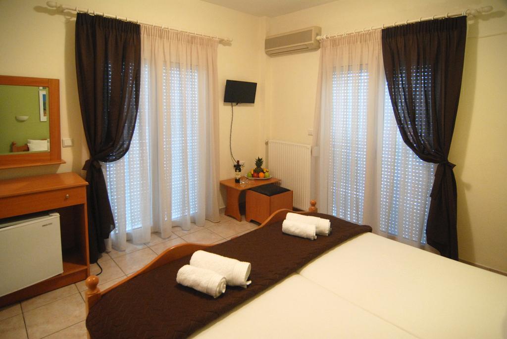 Apollon Hotel Paralía Zimmer foto